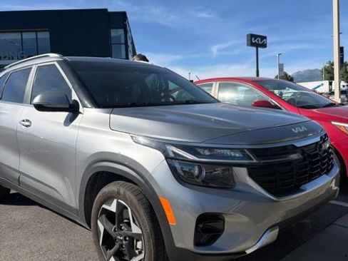 Used 2024 Kia Seltos EX AWD/4WD image 1