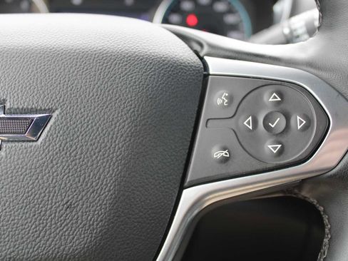 Used 2023 Chevrolet Traverse RS AWD/4WD image 18