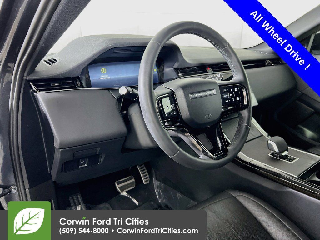 Used 2024 Land Rover Range Rover Evoque Dynamic SE AWD/4WD image 3
