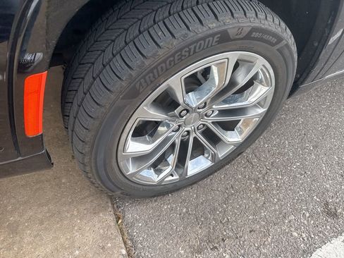 Used 2023 Jeep Grand Wagoneer Series II image 2