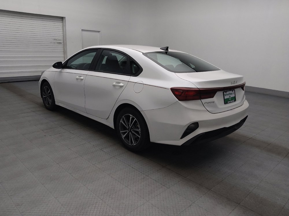 Used 2023 Kia Forte LXS w/ LXS Technology Package FWD image 3