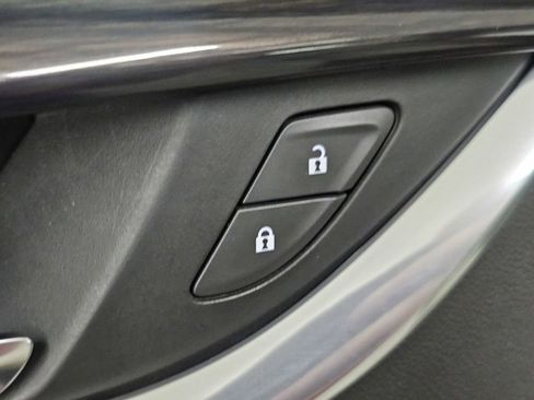 Used 2022 Buick Enclave Premium w/ Experience Buick Package image 30