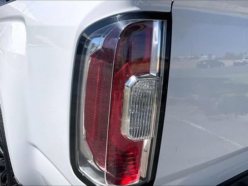 Certified 2022 GMC Canyon Elevation w/ Trailering Package RWD image 29