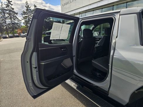 Used 2025 GMC Sierra EV Denali AWD/4WD image 16