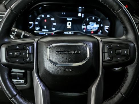Used 2023 GMC Yukon Denali Ultimate AWD/4WD image 21