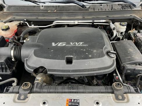 Used 2020 Chevrolet Colorado LT w/ Colorado RST Special Edition image 22