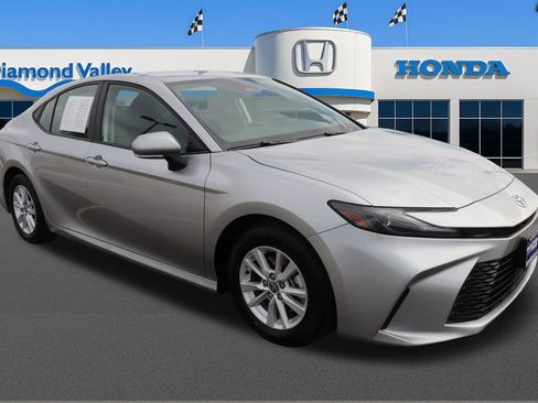 Used 2025 Toyota Camry LE image 1