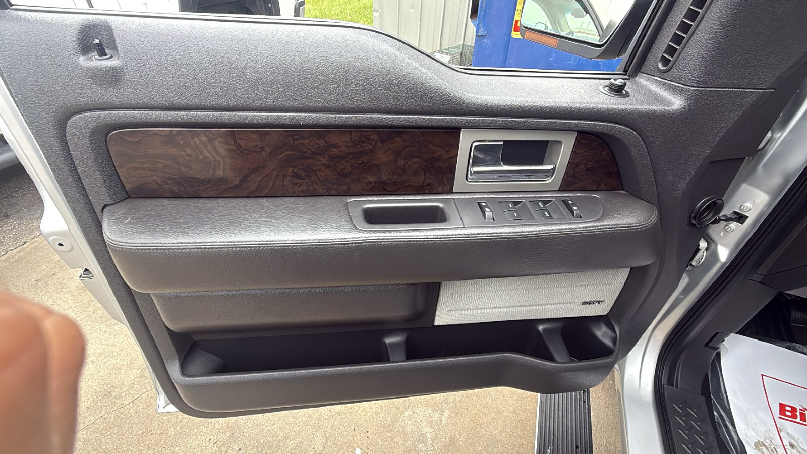 Used 2014 Ford F150 Platinum AWD/4WD image 10