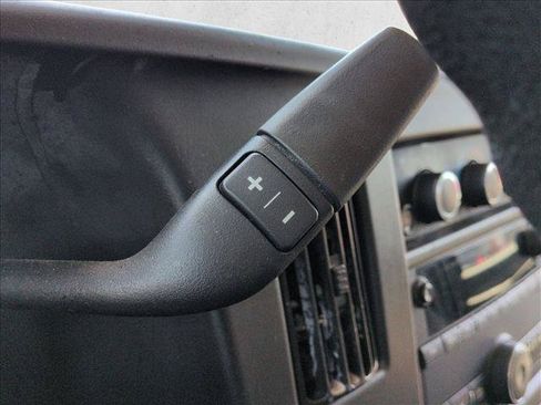 Used 2020 Chevrolet Express 3500 LT w/ LT Preferred Equipment Group RWD image 12