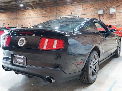 Used 2010 Ford Mustang Shelby GT500 RWD image 12