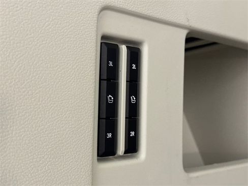 Used 2022 Lincoln Navigator L Black Label image 10