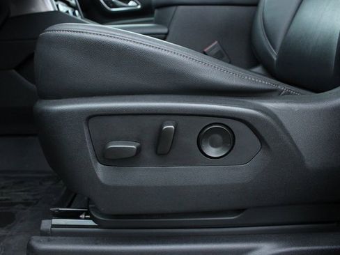 Used 2021 Chevrolet Tahoe Z71 image 13