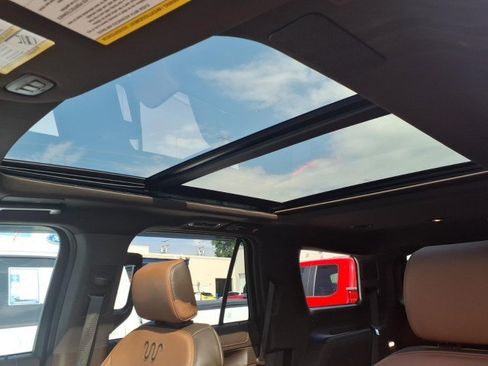 Certified 2022 Ford Expedition King Ranch AWD/4WD image 7