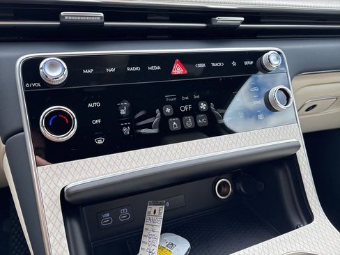 New 2026 Genesis GV80 3.5T Prestige image 9