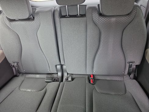 New 2027 Kia Carnival LX FWD image 18