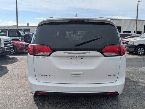 Used 2019 Chrysler Pacifica Limited w/ Tire & Wheel Group image 6