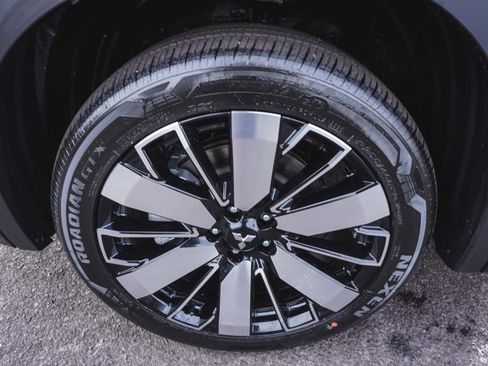 New 2026 Mitsubishi Outlander SEL image 44