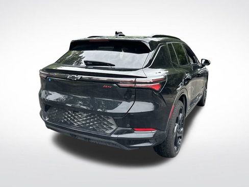 Used 2024 Chevrolet Equinox EV RS FWD image 6