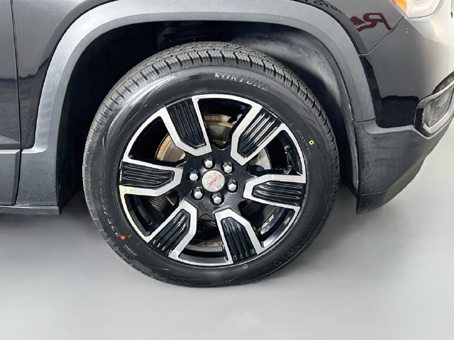 Used 2019 GMC Acadia SLT w/ Black Edition AWD/4WD image 40