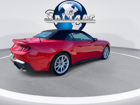 Used 2025 Ford Mustang GT Premium RWD image 9