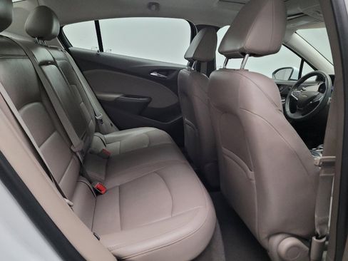 Used 2016 Chevrolet Cruze Premier FWD image 19