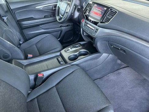 Used 2021 Honda Ridgeline Sport image 15