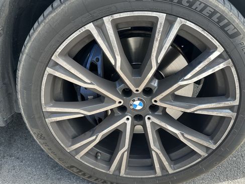 Used 2022 BMW X7 M50i AWD/4WD image 15