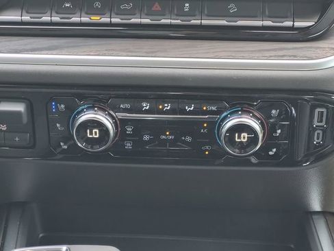 New 2026 GMC Sierra 1500 SLT AWD/4WD image 15