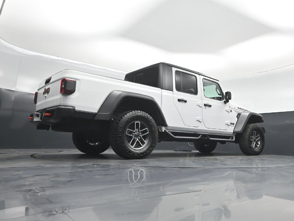 Used 2024 Jeep Gladiator Mojave AWD/4WD image 50