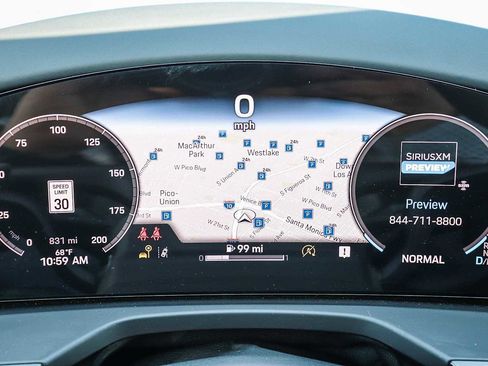 Used 2025 Porsche Panamera 4 image 32