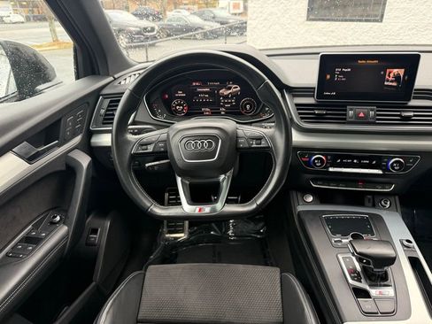 Used 2019 Audi SQ5 Premium Plus w/ Premium Plus Package image 9