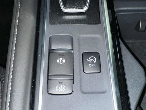 New 2025 Nissan Pathfinder SL image 36