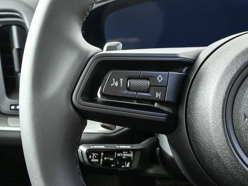 New 2025 Porsche Cayenne image 11