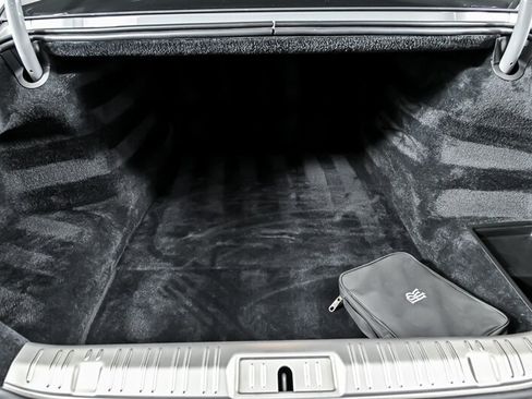 Used 2018 Rolls-Royce Ghost RWD image 12