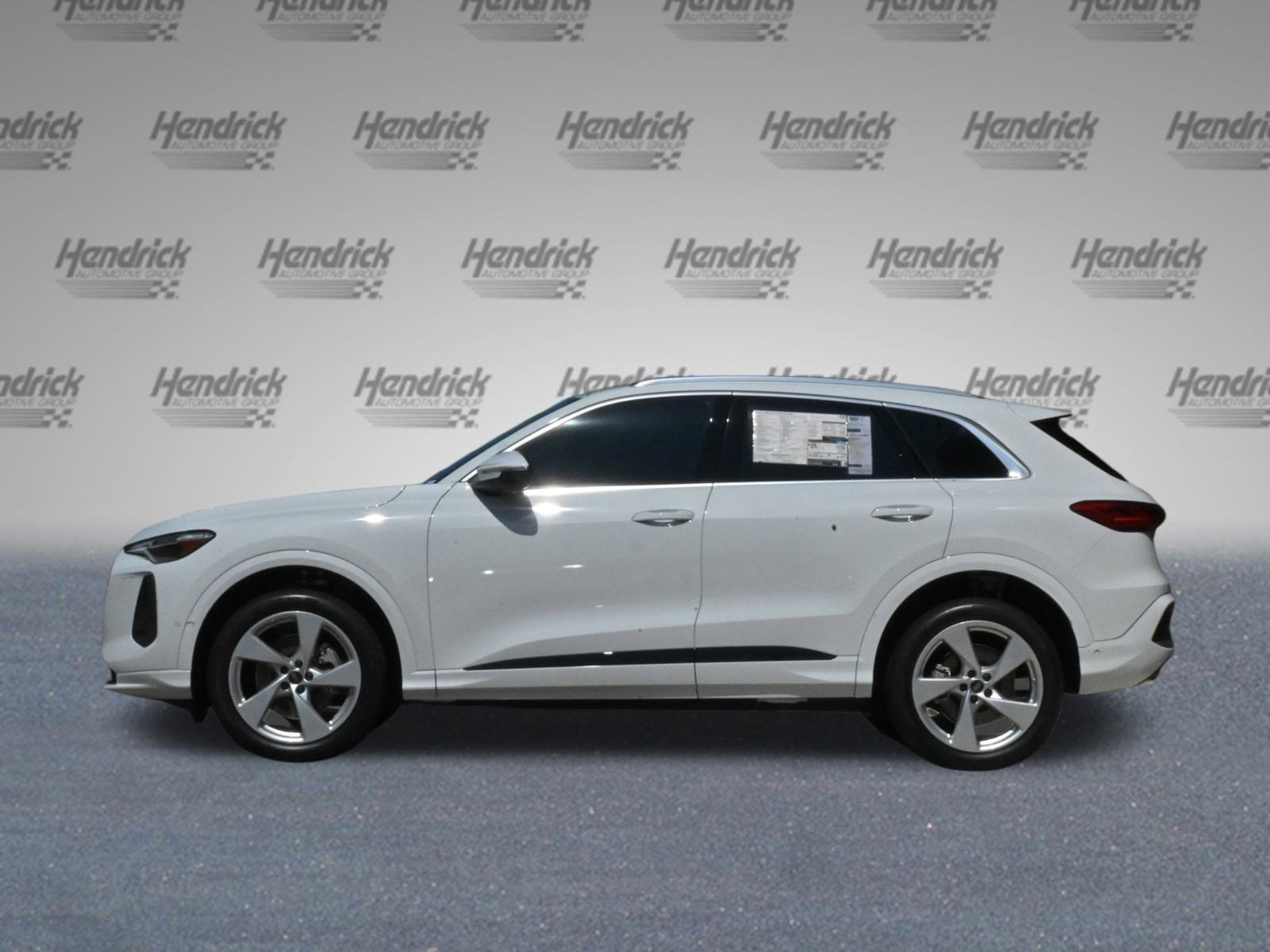 Used 2025 Audi Q5 Premium w/ Premium Plus AWD/4WD image 6
