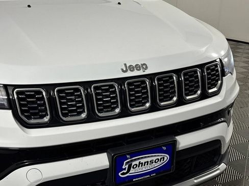 Certified 2025 Jeep Compass Limited AWD/4WD image 4