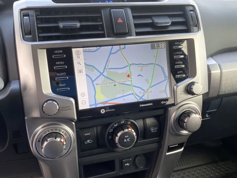 Used 2020 Toyota 4Runner SR5 image 29