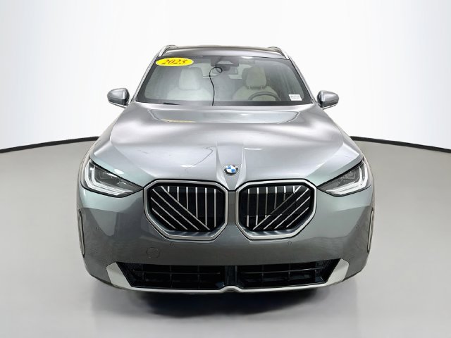 Used 2025 BMW X3 xDrive30i w/ M Sport Package AWD/4WD image 2