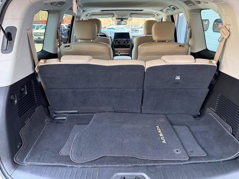 Used 2022 Nissan Armada SL w/ Captain's Chairs Package image 15