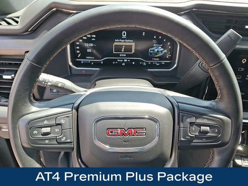 Used 2024 GMC Sierra 2500 AT4 w/ AT4 Premium Plus Package AWD/4WD image 4