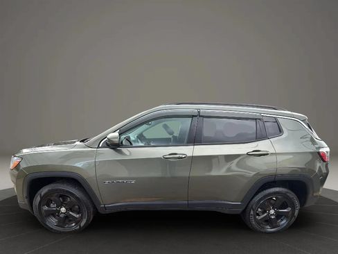 Used 2019 Jeep Compass Latitude AWD/4WD image 8