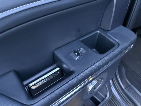 Certified 2024 Ford Expedition XLT image 36