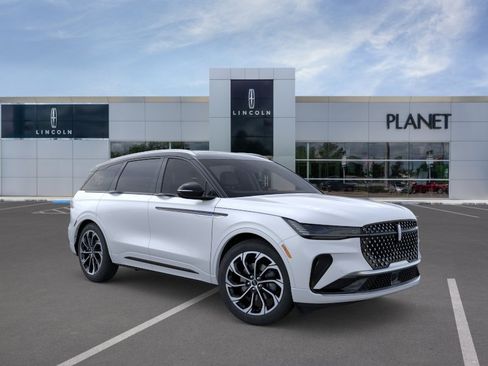 New 2026 Lincoln Nautilus Reserve AWD/4WD image 7