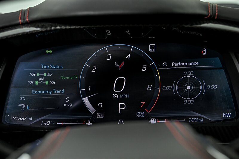 Used 2021 Chevrolet Corvette Stingray Premium Cpe w/ Z51 Performance Package RWD image 22