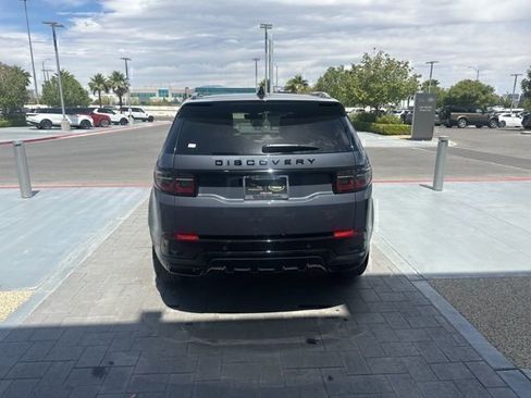 Used 2024 Land Rover Discovery Sport Dynamic SE AWD/4WD image 6