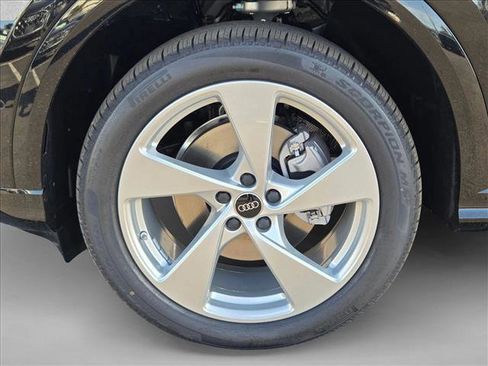 New 2025 Audi Q5 Premium Plus AWD/4WD image 10