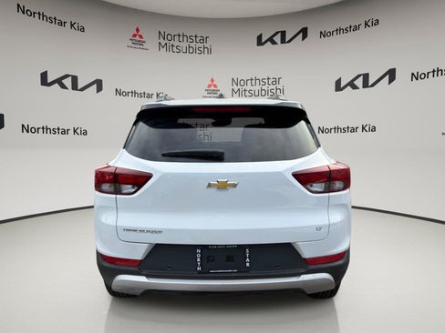 Used 2022 Chevrolet TrailBlazer LT w/ Driver Confidence Package FWD image 3