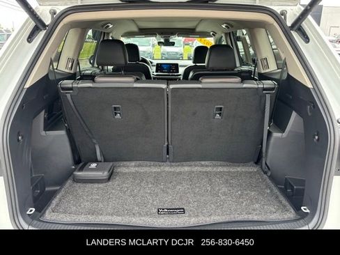 Used 2024 Volkswagen Atlas Peak Edition SE AWD/4WD image 17