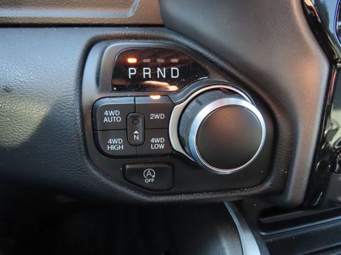 Used 2021 RAM 1500 Big Horn image 22