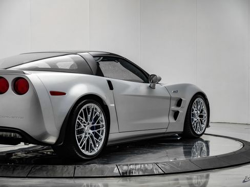 Used 2010 Chevrolet Corvette ZR1 w/ Preferred Equipment Group RWD image 22